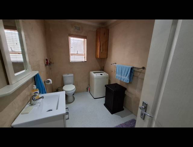 3 BEDROOM HOUSE FOR SALE IN STRANDFONTEIN